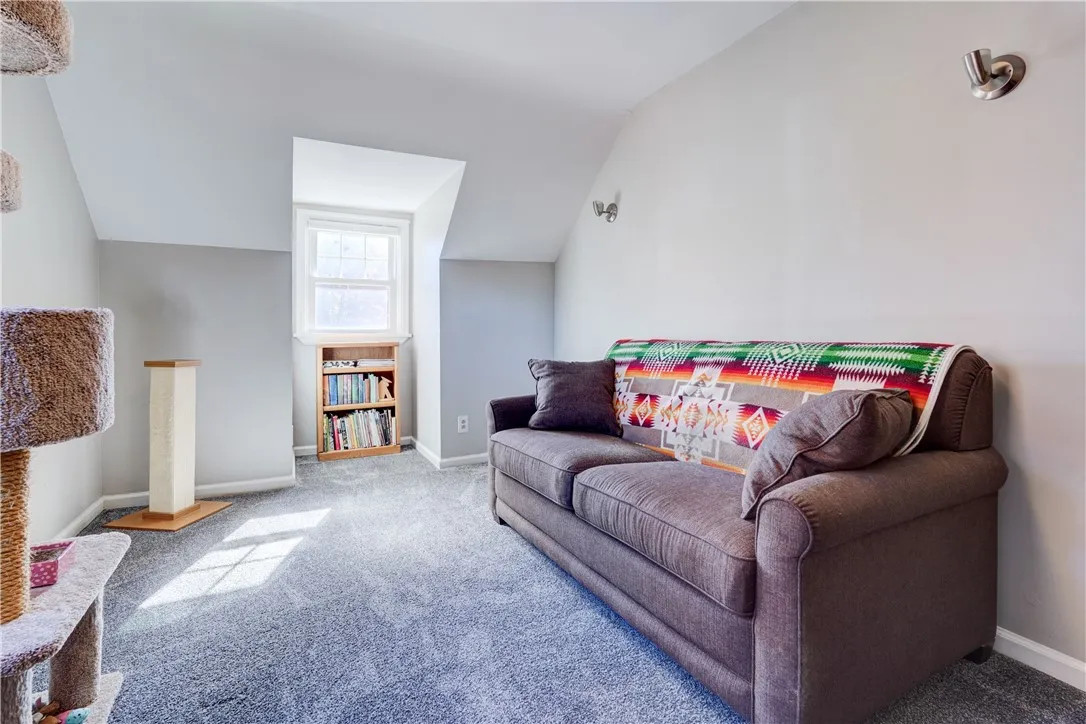 632 Westchester Avenue, Irondequoit, New York 1460, Irondequoit, New York 14609, 3 Bedrooms Bedrooms, 6 Rooms Rooms,1 BathroomBathrooms,Residential,For Sale,632 Westchester Avenue, Irondequoit, New York 1460,0,R1647910