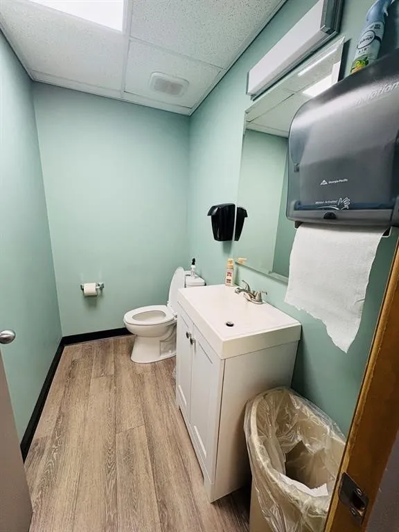 Lower level lavatory