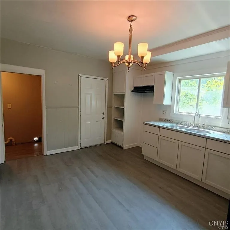 227 Hixson Street, Syracuse, New York 13206, Syracuse, New York 13206, 3 Bedrooms Bedrooms, 11 Rooms Rooms,1 BathroomBathrooms,Residential Lease,For Rent,227 Hixson Street, Syracuse, New York 13206,0,S1647923