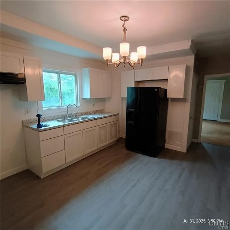 227 Hixson Street, Syracuse, New York 13206, Syracuse, New York 13206, 3 Bedrooms Bedrooms, 11 Rooms Rooms,1 BathroomBathrooms,Residential Lease,For Rent,227 Hixson Street, Syracuse, New York 13206,0,S1647923