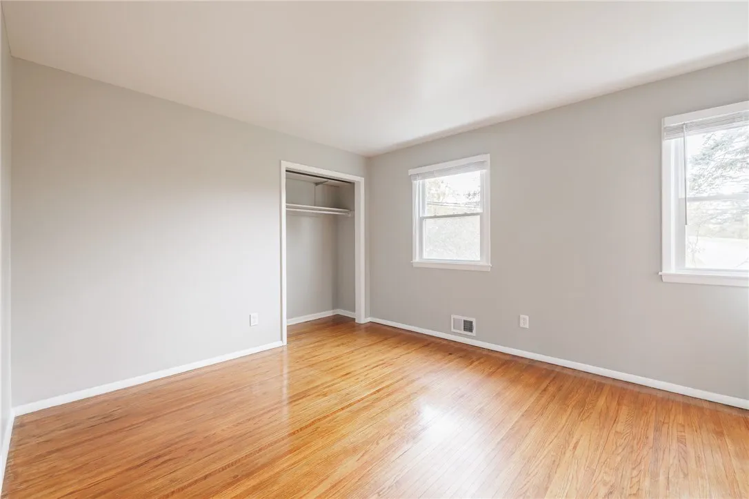 104 Garnsey Road, Perinton, New York 14534, Perinton, New York 14534, 4 Bedrooms Bedrooms, 7 Rooms Rooms,2 BathroomsBathrooms,Residential,Closed,104 Garnsey Road, Perinton, New York 14534,0,R1647240