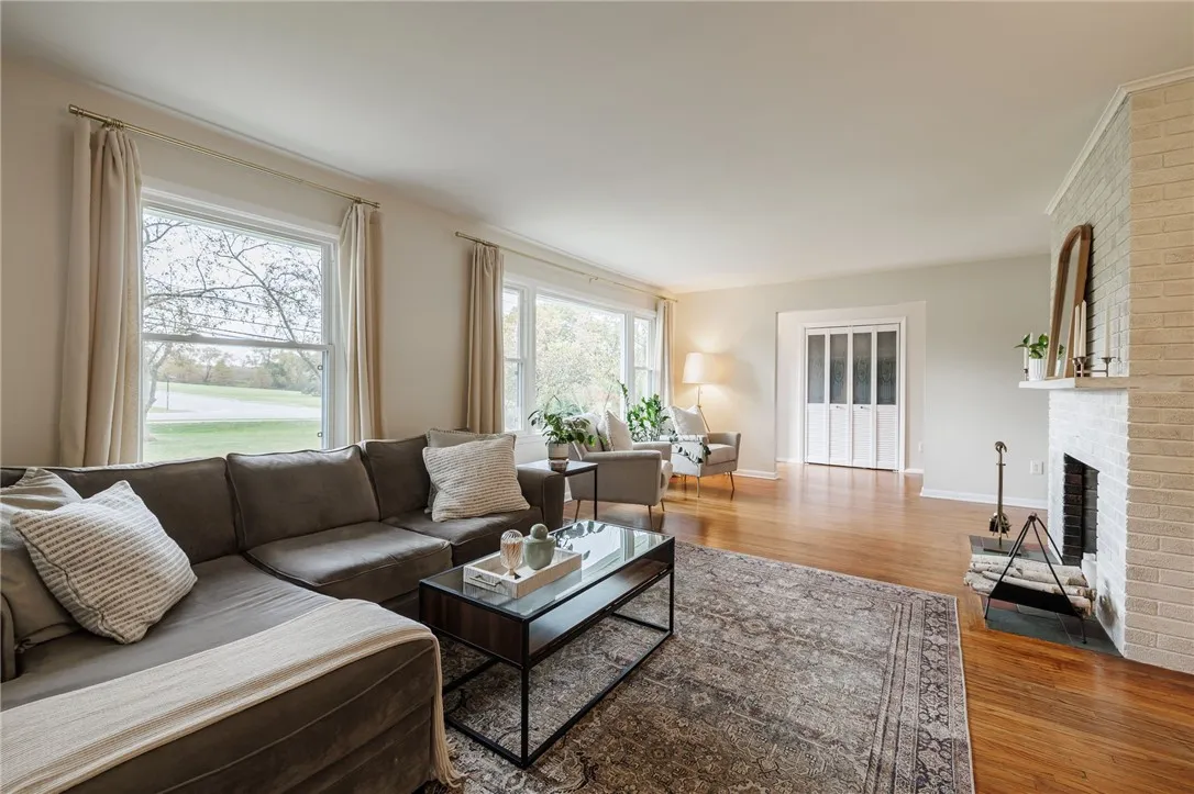 104 Garnsey Road, Perinton, New York 14534, Perinton, New York 14534, 4 Bedrooms Bedrooms, 7 Rooms Rooms,2 BathroomsBathrooms,Residential,Closed,104 Garnsey Road, Perinton, New York 14534,0,R1647240