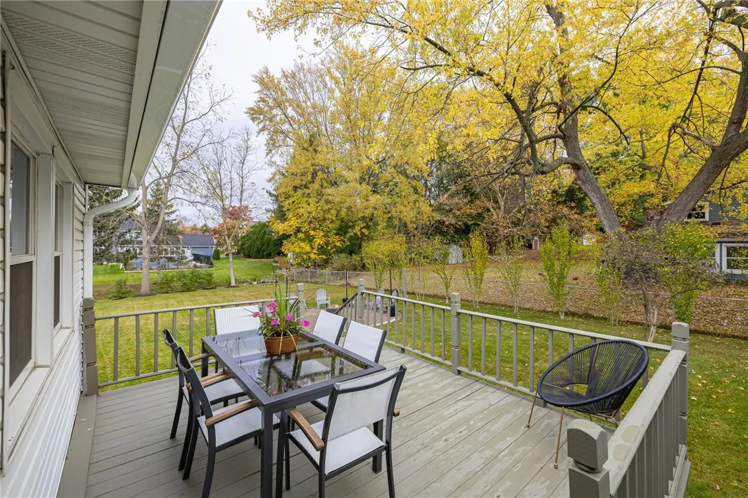 104 Garnsey Road, Perinton, New York 14534, Perinton, New York 14534, 4 Bedrooms Bedrooms, 7 Rooms Rooms,2 BathroomsBathrooms,Residential,Closed,104 Garnsey Road, Perinton, New York 14534,0,R1647240