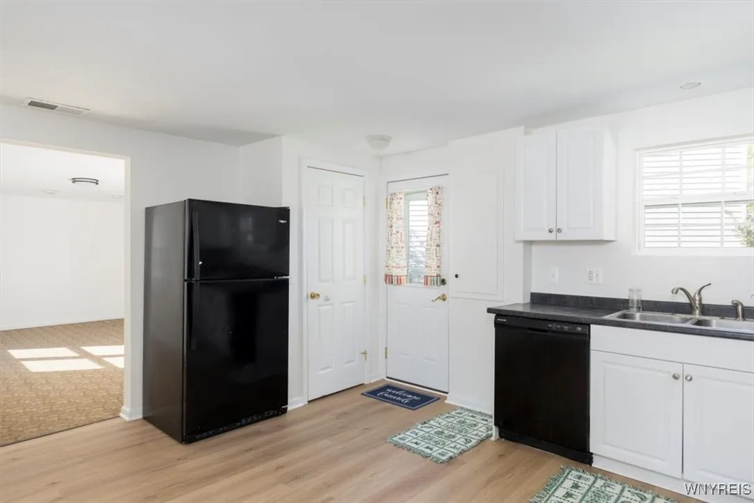 89 Mayfield Ave Avenue, Tonawanda, New York 14150, Tonawanda, New York 14150, 3 Bedrooms Bedrooms, 6 Rooms Rooms,2 BathroomsBathrooms,Residential,For Sale,89 Mayfield Ave Avenue, Tonawanda, New York 14150,0,B1647740
