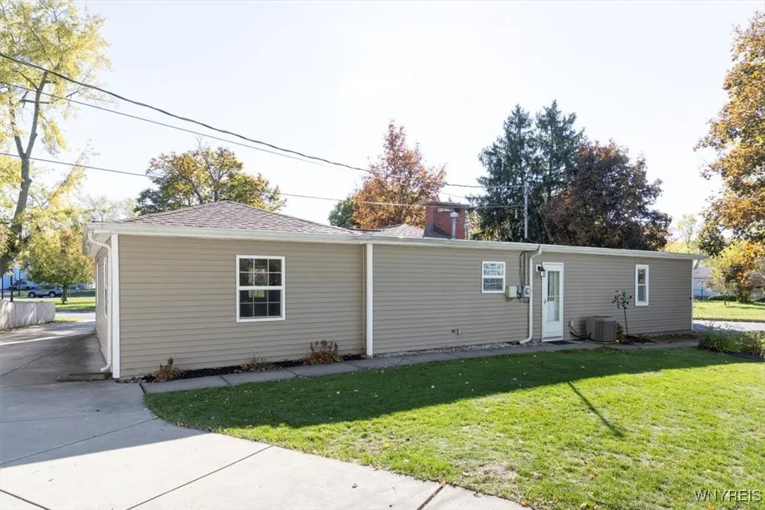 89 Mayfield Ave Avenue, Tonawanda, New York 14150, Tonawanda, New York 14150, 3 Bedrooms Bedrooms, 6 Rooms Rooms,2 BathroomsBathrooms,Residential,For Sale,89 Mayfield Ave Avenue, Tonawanda, New York 14150,0,B1647740
