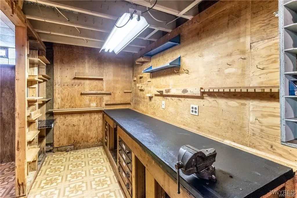 130 Alberta Drive, Amherst, New York 14226, Amherst, New York 14226, 3 Bedrooms Bedrooms, 8 Rooms Rooms,1 BathroomBathrooms,Residential Lease,For Rent,130 Alberta Drive, Amherst, New York 14226,0,B1647163