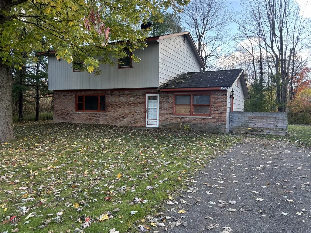 2553 State Route 104, Ontario, New York 14519, Ontario, New York 14519, 3 Bedrooms Bedrooms, 7 Rooms Rooms,1 BathroomBathrooms,Residential,For Sale,2553 State Route 104, Ontario, New York 14519,0,R1647955