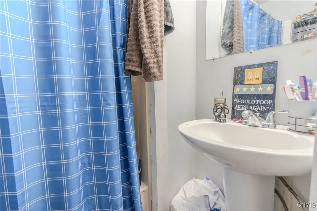 521 Francis Street, Wilna, New York 13619, Wilna, New York 13619, 6 Bedrooms Bedrooms, ,3 BathroomsBathrooms,Residential,For Sale,521 Francis Street, Wilna, New York 13619,0,S1644996
