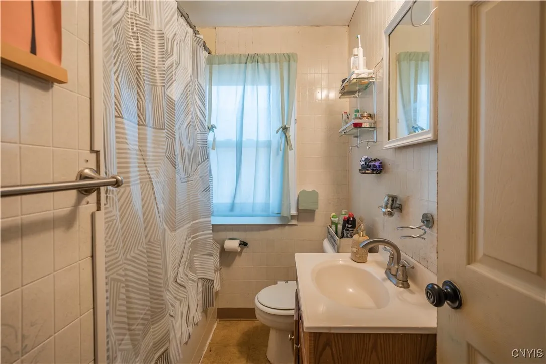 111 Randall Terrace, Cicero, New York 13212, Cicero, New York 13212, 3 Bedrooms Bedrooms, 6 Rooms Rooms,1 BathroomBathrooms,Residential,For Sale,111 Randall Terrace, Cicero, New York 13212,0,S1646301