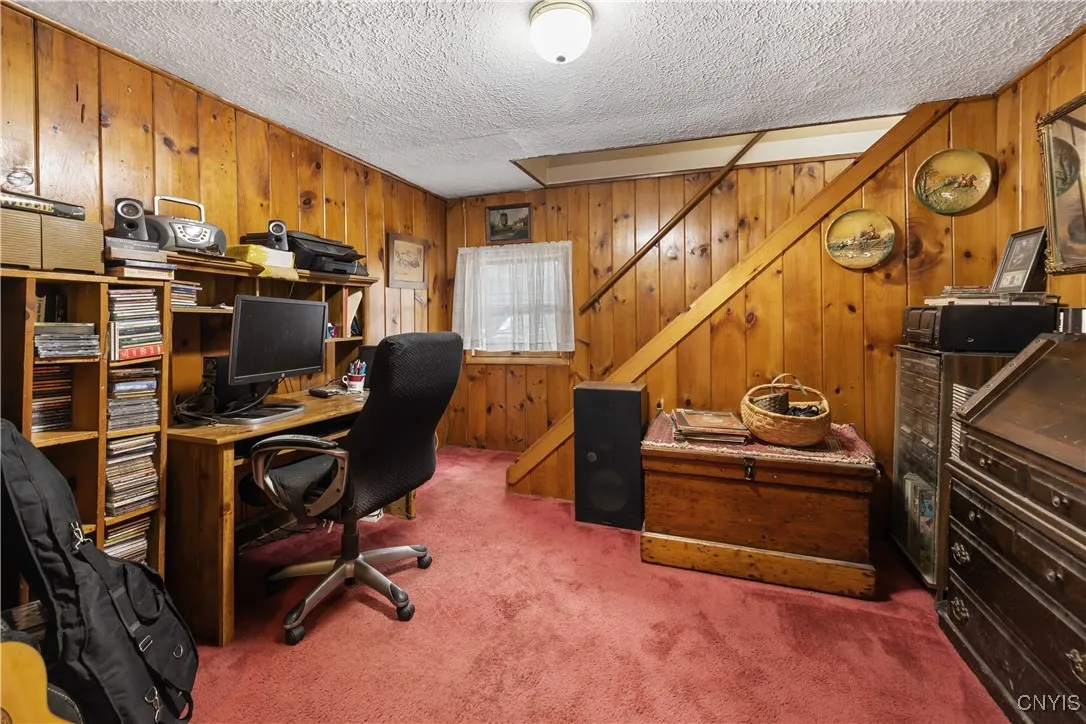 1302 Fyler Rd