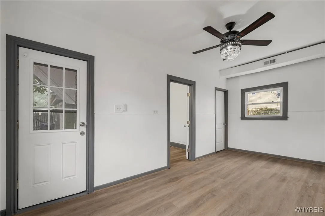 347 Bristol Street, Buffalo, New York 14206, Buffalo, New York 14206, 8 Bedrooms Bedrooms, ,4 BathroomsBathrooms,Residential,For Sale,347 Bristol Street, Buffalo, New York 14206,0,B1648008