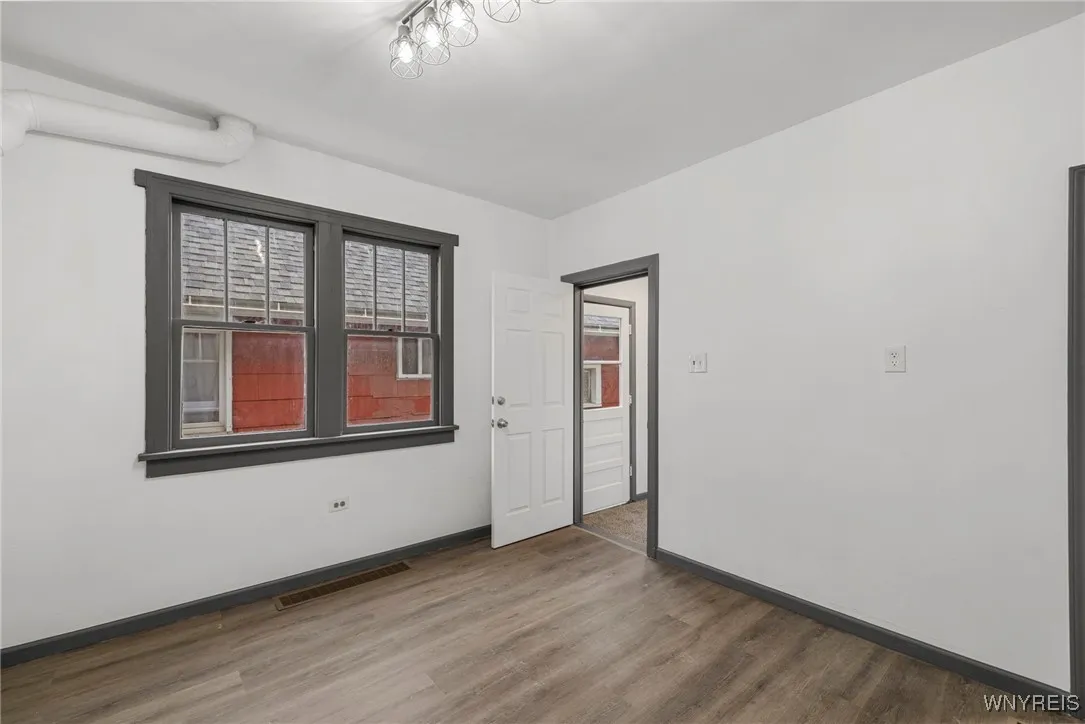 347 Bristol Street, Buffalo, New York 14206, Buffalo, New York 14206, 8 Bedrooms Bedrooms, ,4 BathroomsBathrooms,Residential,For Sale,347 Bristol Street, Buffalo, New York 14206,0,B1648008