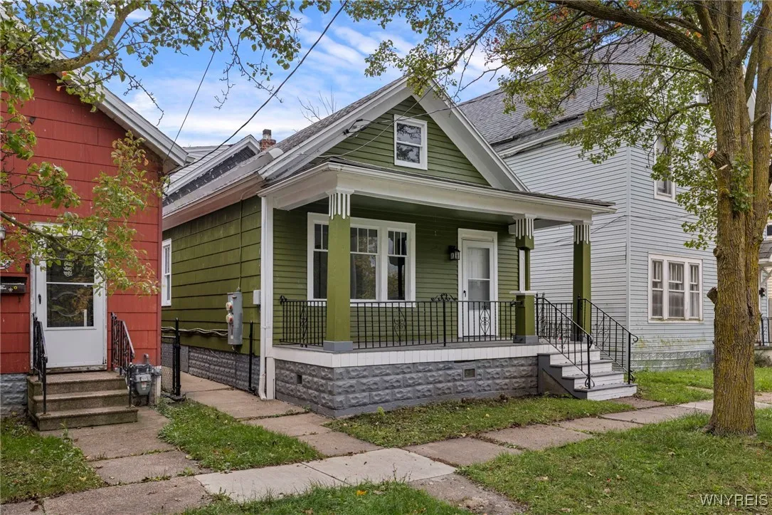 347 Bristol Street, Buffalo, New York 14206, Buffalo, New York 14206, 8 Bedrooms Bedrooms, ,4 BathroomsBathrooms,Residential,For Sale,347 Bristol Street, Buffalo, New York 14206,0,B1648008