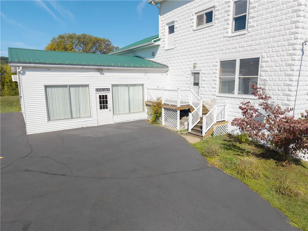 340 Cleveland Avenue, Hornellsville, New York 1484, Hornellsville, New York 14843, 9 Rooms Rooms,Commercial Sale,For Sale,340 Cleveland Avenue, Hornellsville, New York 1484,0,R1648009