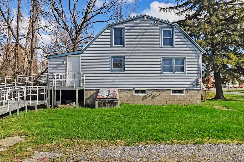 1012 Fitch Street, Oneida, New York 13421, Oneida, New York 13421, 2 Bedrooms Bedrooms, 5 Rooms Rooms,1 BathroomBathrooms,Residential,For Sale,1012 Fitch Street, Oneida, New York 13421,0,S1648034