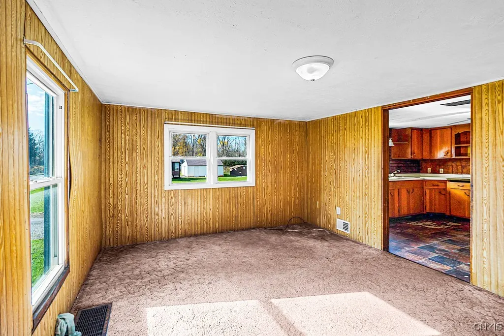 1012 Fitch Street, Oneida, New York 13421, Oneida, New York 13421, 2 Bedrooms Bedrooms, 5 Rooms Rooms,1 BathroomBathrooms,Residential,For Sale,1012 Fitch Street, Oneida, New York 13421,0,S1648034