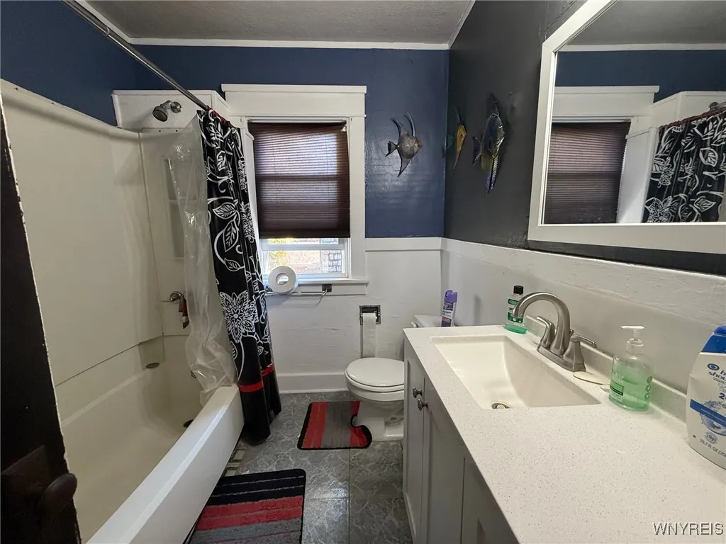 260 Indian Church Road, West Seneca, New York 1421, West Seneca, New York 14210, 6 Bedrooms Bedrooms, ,2 BathroomsBathrooms,Residential,Closed,260 Indian Church Road, West Seneca, New York 1421,0,B1647948
