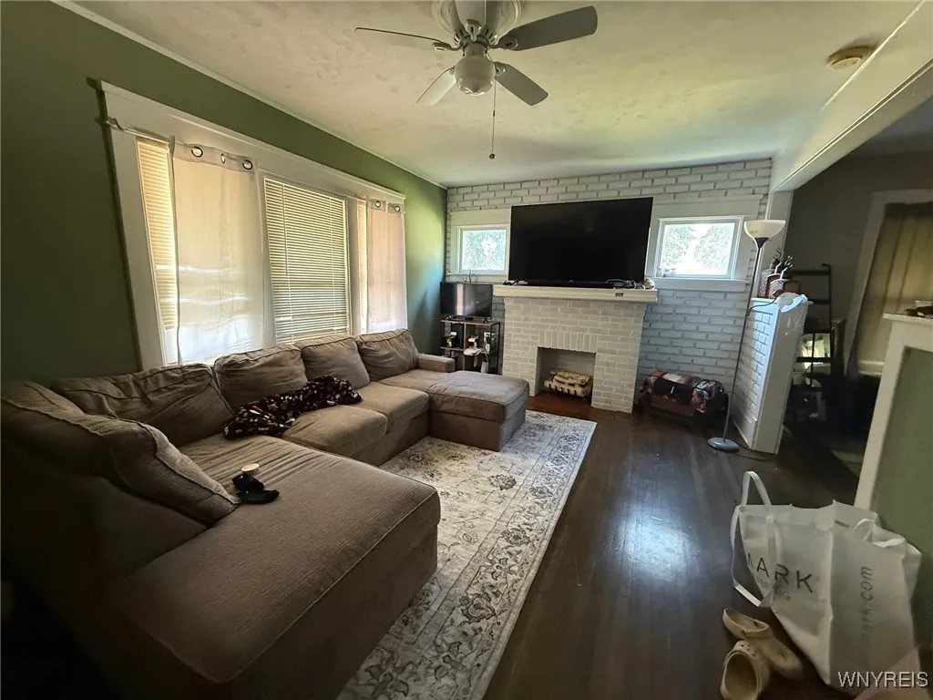 260 Indian Church Road, West Seneca, New York 1421, West Seneca, New York 14210, 6 Bedrooms Bedrooms, ,2 BathroomsBathrooms,Residential,Closed,260 Indian Church Road, West Seneca, New York 1421,0,B1647948