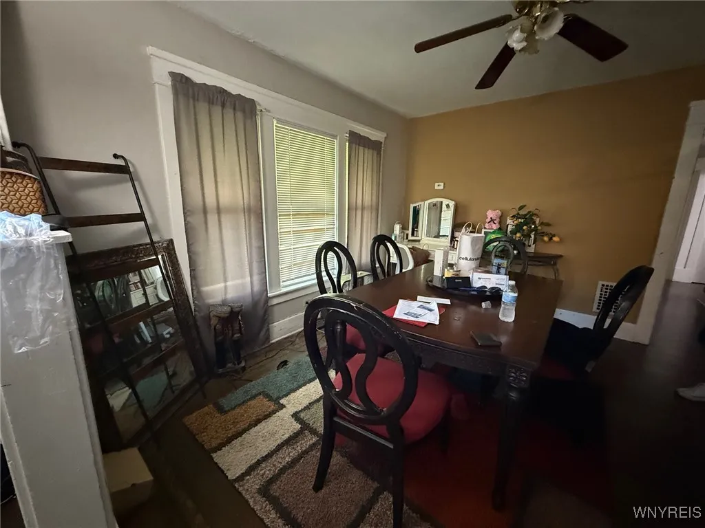 260 Indian Church Road, West Seneca, New York 1421, West Seneca, New York 14210, 6 Bedrooms Bedrooms, ,2 BathroomsBathrooms,Residential,Closed,260 Indian Church Road, West Seneca, New York 1421,0,B1647948