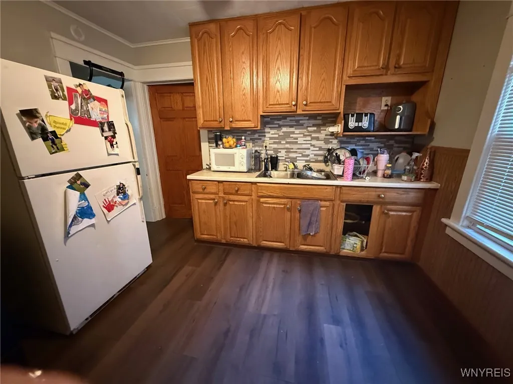 260 Indian Church Road, West Seneca, New York 1421, West Seneca, New York 14210, 6 Bedrooms Bedrooms, ,2 BathroomsBathrooms,Residential,Closed,260 Indian Church Road, West Seneca, New York 1421,0,B1647948