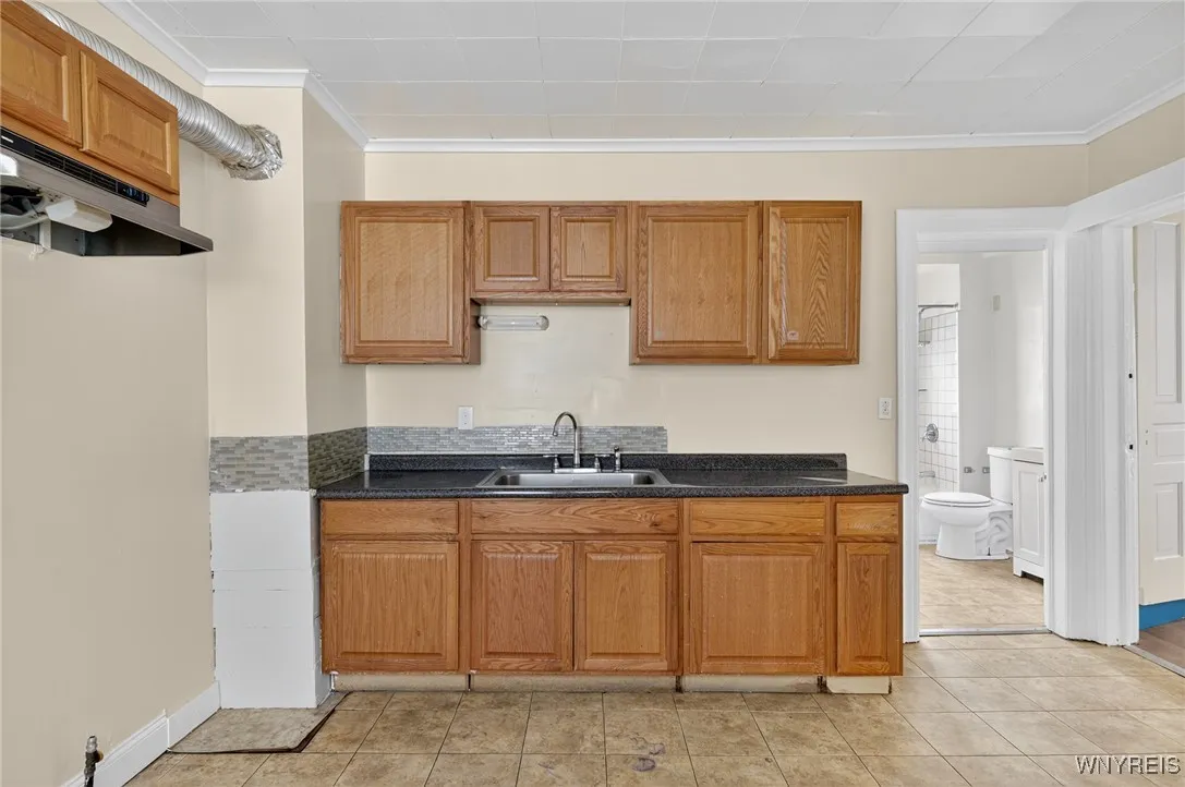 1330 Bailey Avenue, Buffalo, New York 14206, Buffalo, New York 14206, 6 Bedrooms Bedrooms, ,2 BathroomsBathrooms,Residential,For Sale,1330 Bailey Avenue, Buffalo, New York 14206,0,B1647319