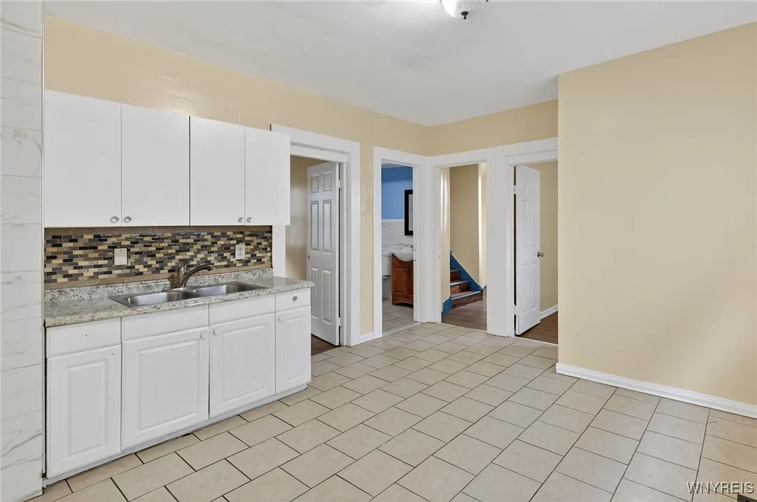 1330 Bailey Avenue, Buffalo, New York 14206, Buffalo, New York 14206, 6 Bedrooms Bedrooms, ,2 BathroomsBathrooms,Residential,For Sale,1330 Bailey Avenue, Buffalo, New York 14206,0,B1647319