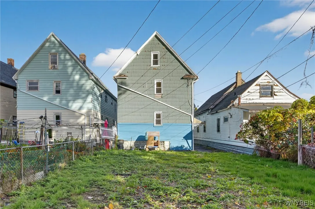1330 Bailey Avenue, Buffalo, New York 14206, Buffalo, New York 14206, 6 Bedrooms Bedrooms, ,2 BathroomsBathrooms,Residential,For Sale,1330 Bailey Avenue, Buffalo, New York 14206,0,B1647319