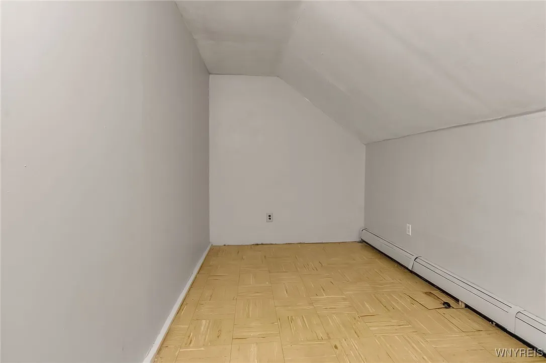 72 Franklin Avenue, Cheektowaga, New York 14212, Cheektowaga, New York 14212, 3 Bedrooms Bedrooms, 7 Rooms Rooms,1 BathroomBathrooms,Residential,For Sale,72 Franklin Avenue, Cheektowaga, New York 14212,0,B1647975