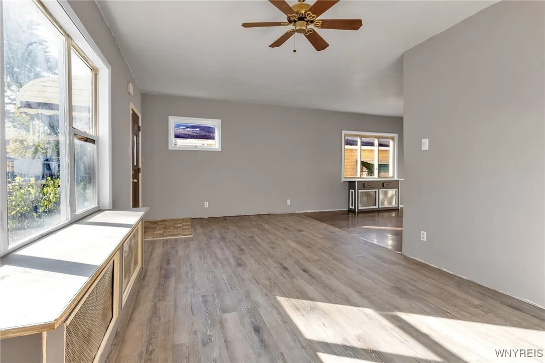 72 Franklin Avenue, Cheektowaga, New York 14212, Cheektowaga, New York 14212, 3 Bedrooms Bedrooms, 7 Rooms Rooms,1 BathroomBathrooms,Residential,For Sale,72 Franklin Avenue, Cheektowaga, New York 14212,0,B1647975