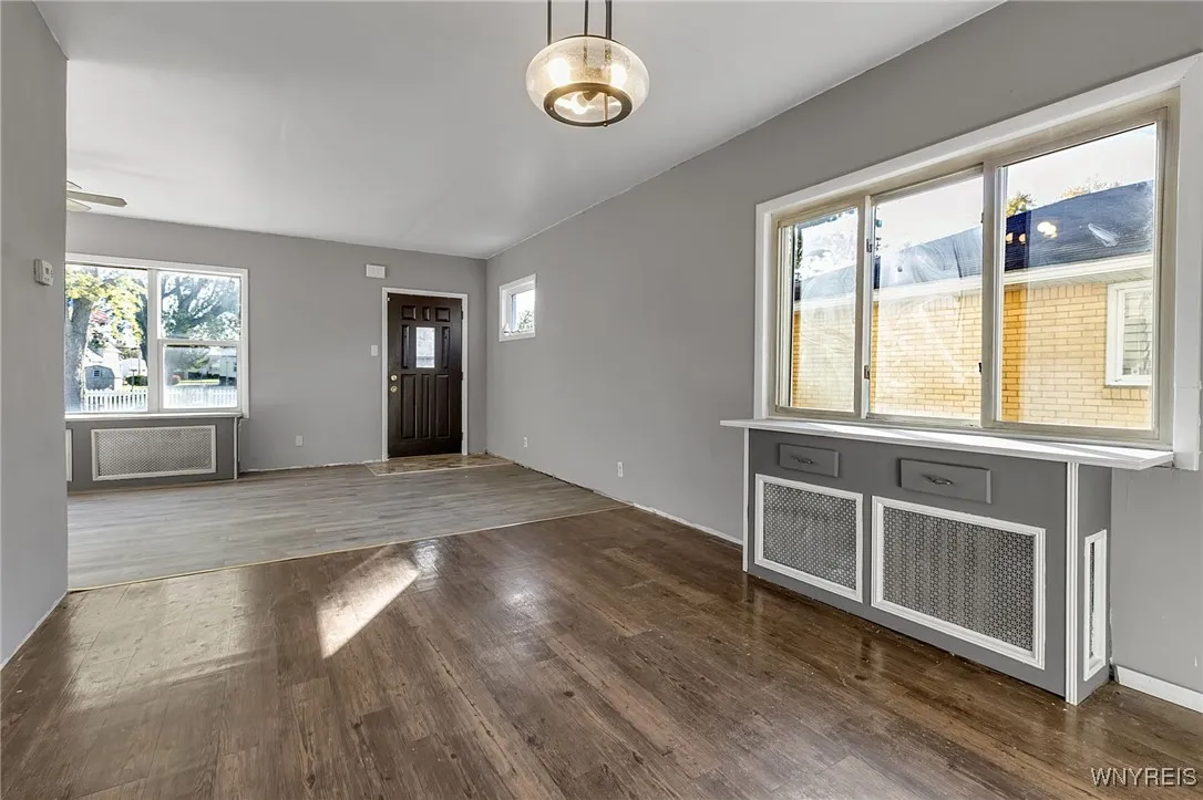 72 Franklin Avenue, Cheektowaga, New York 14212, Cheektowaga, New York 14212, 3 Bedrooms Bedrooms, 7 Rooms Rooms,1 BathroomBathrooms,Residential,For Sale,72 Franklin Avenue, Cheektowaga, New York 14212,0,B1647975