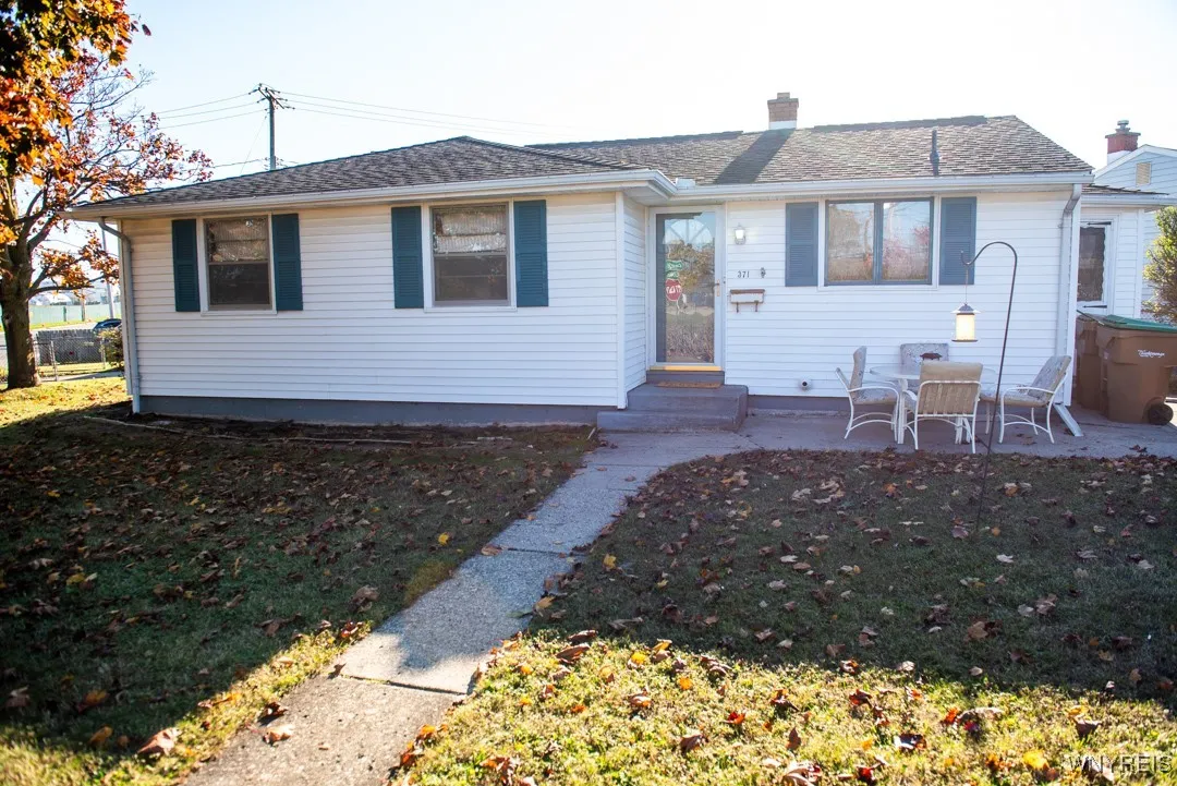 371 Ellen Drive, Cheektowaga, New York 14225, Cheektowaga, New York 14225, 3 Bedrooms Bedrooms, 6 Rooms Rooms,1 BathroomBathrooms,Residential,For Sale,371 Ellen Drive, Cheektowaga, New York 14225,0,B1647969