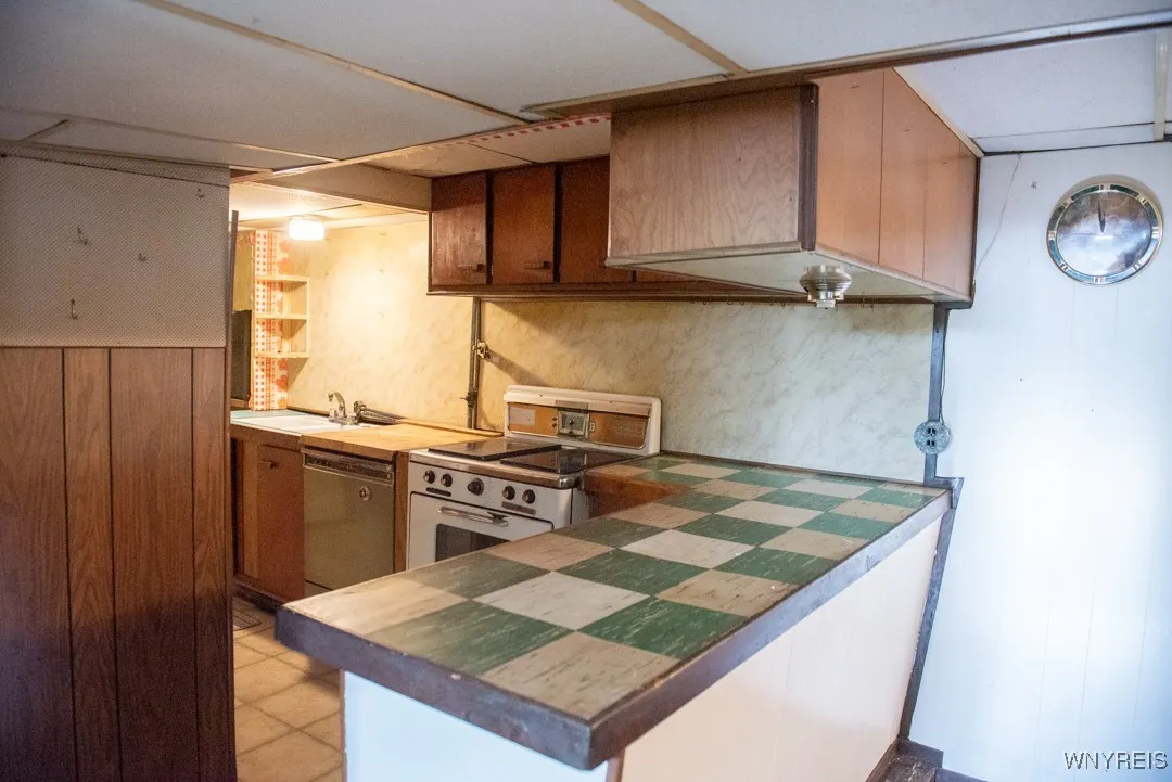 371 Ellen Drive, Cheektowaga, New York 14225, Cheektowaga, New York 14225, 3 Bedrooms Bedrooms, 6 Rooms Rooms,1 BathroomBathrooms,Residential,For Sale,371 Ellen Drive, Cheektowaga, New York 14225,0,B1647969