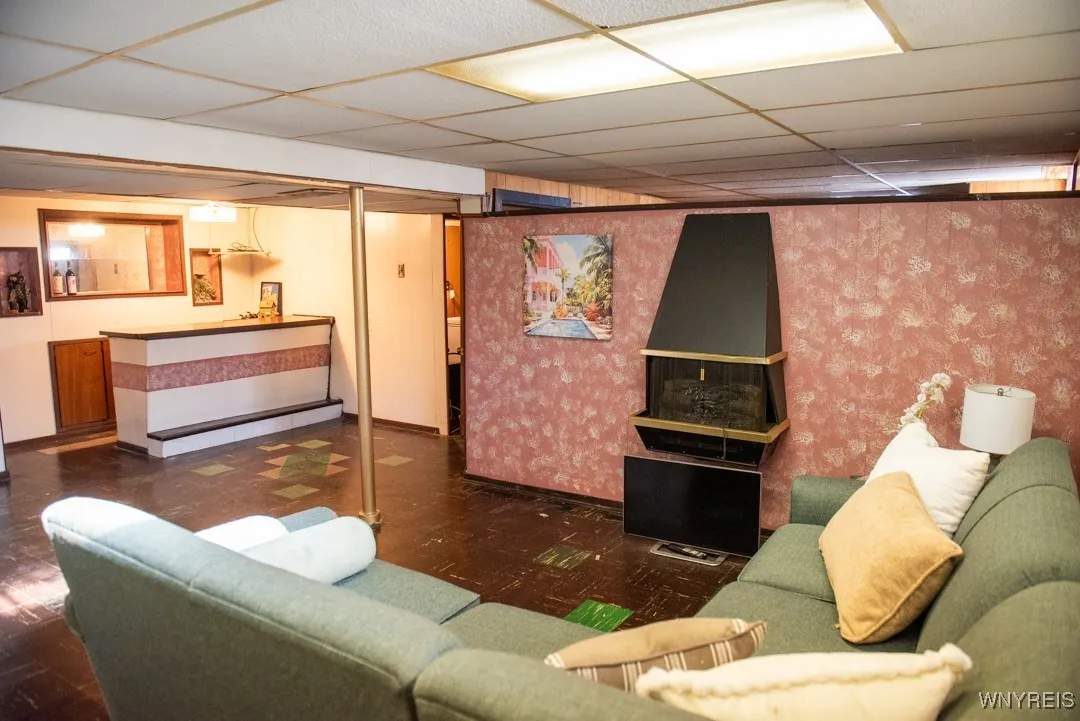 371 Ellen Drive, Cheektowaga, New York 14225, Cheektowaga, New York 14225, 3 Bedrooms Bedrooms, 6 Rooms Rooms,1 BathroomBathrooms,Residential,For Sale,371 Ellen Drive, Cheektowaga, New York 14225,0,B1647969