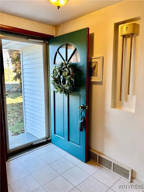 FRONT DOOR ENTRY!