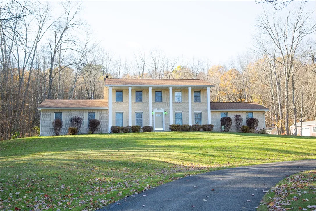 178 Aurora Drive, Norwich, New York 13815, Norwich, New York 13815, 5 Bedrooms Bedrooms, 8 Rooms Rooms,3 BathroomsBathrooms,Residential,For Sale,178 Aurora Drive, Norwich, New York 13815,0,R1647767