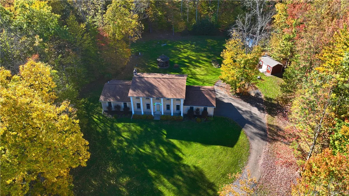 178 Aurora Drive, Norwich, New York 13815, Norwich, New York 13815, 5 Bedrooms Bedrooms, 8 Rooms Rooms,3 BathroomsBathrooms,Residential,For Sale,178 Aurora Drive, Norwich, New York 13815,0,R1647767