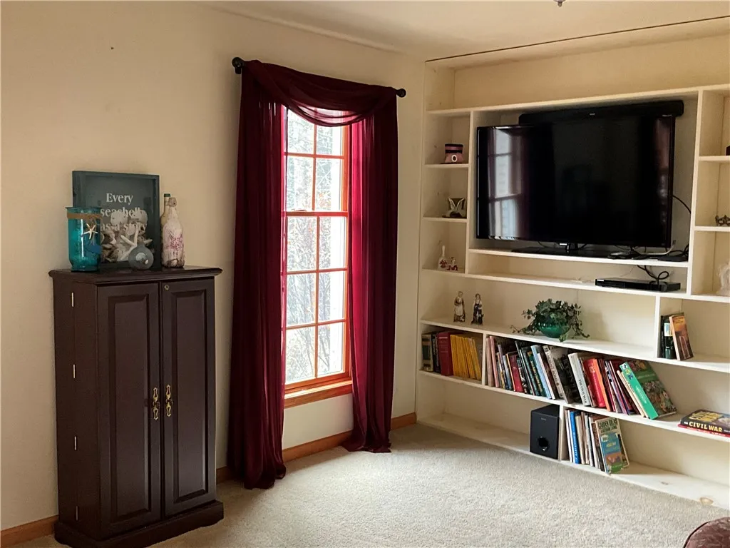 178 Aurora Drive, Norwich, New York 13815, Norwich, New York 13815, 5 Bedrooms Bedrooms, 8 Rooms Rooms,3 BathroomsBathrooms,Residential,For Sale,178 Aurora Drive, Norwich, New York 13815,0,R1647767
