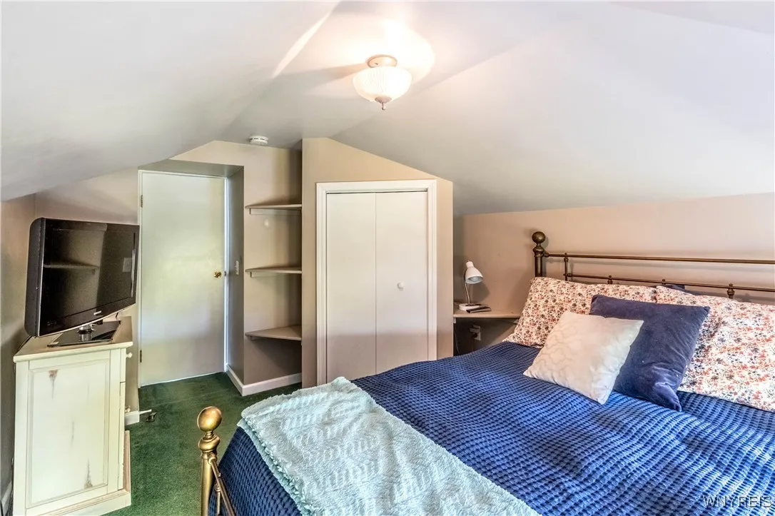 321 Voorhees - 3rd floor bedroom - 2