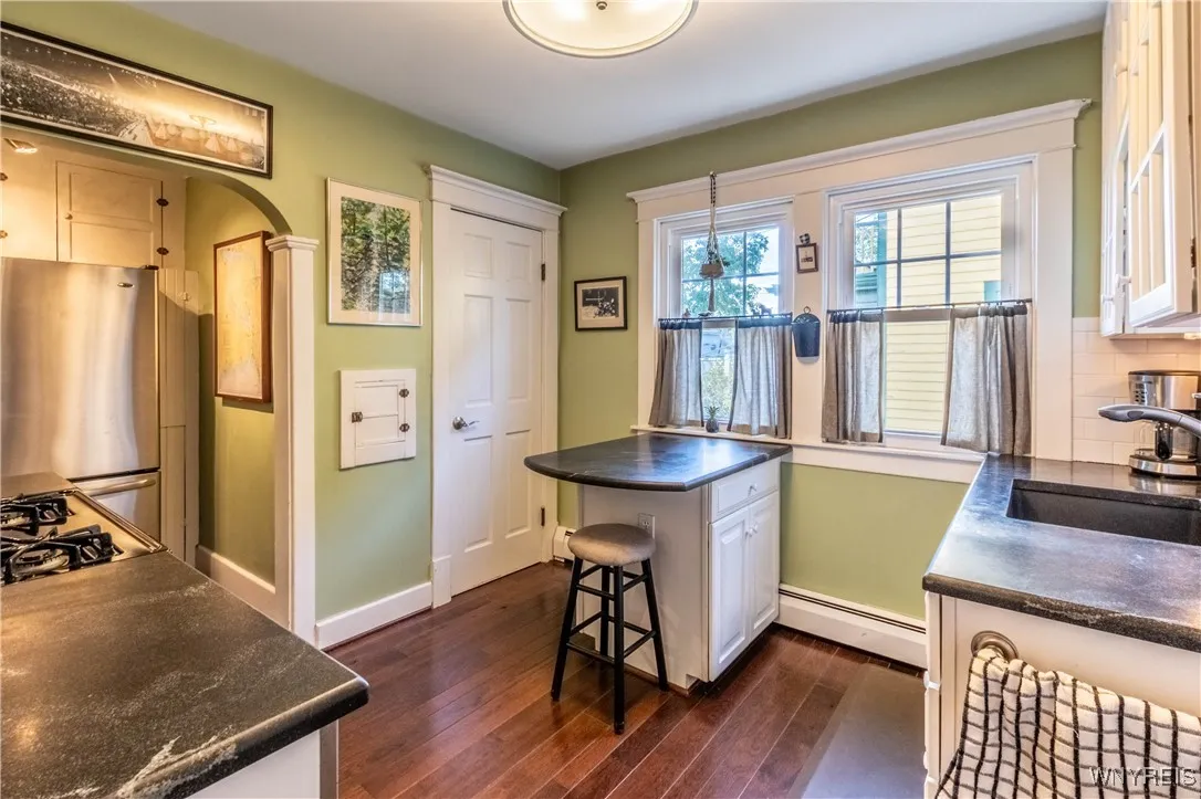 321 Voorhees - Kitchen