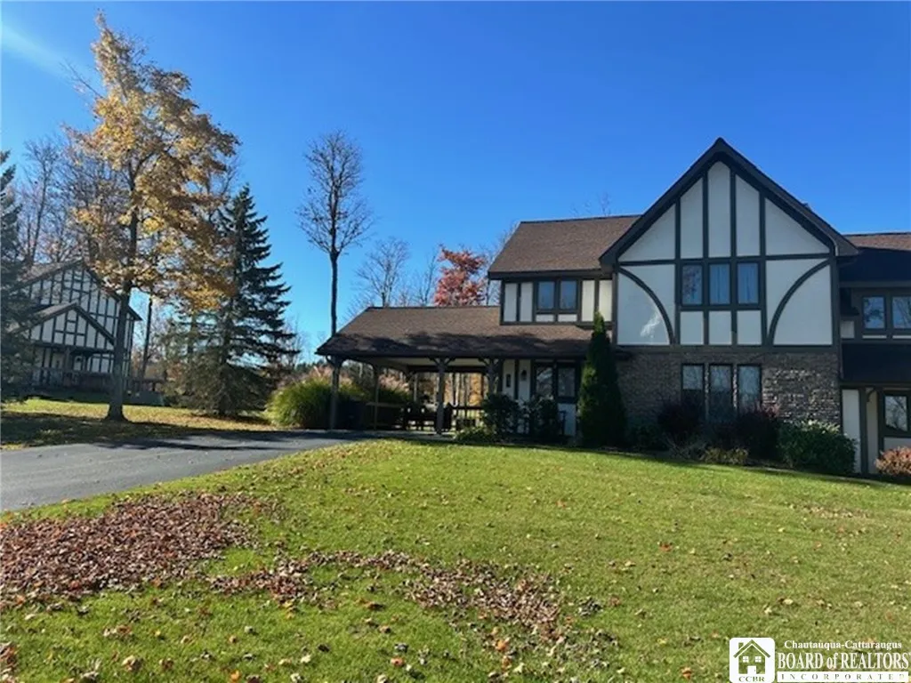 8277 Canterbury Drive, Chautauqua, New York 14724, Chautauqua, New York 14724, 2 Bedrooms Bedrooms, 7 Rooms Rooms,2 BathroomsBathrooms,Residential,For Sale,8277 Canterbury Drive, Chautauqua, New York 14724,0,R1647802