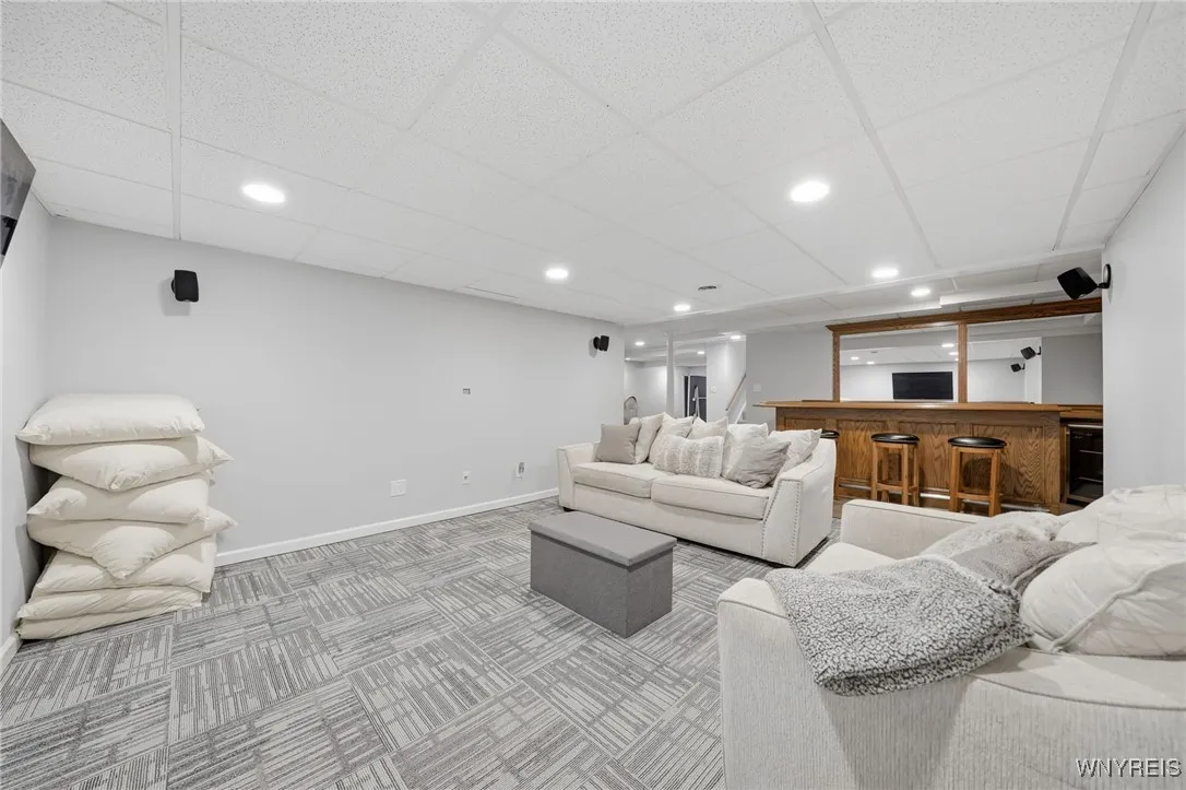 6712 Westminster Drive, Clarence, New York 14051, Clarence, New York 14051, 4 Bedrooms Bedrooms, 10 Rooms Rooms,3 BathroomsBathrooms,Residential,Closed,6712 Westminster Drive, Clarence, New York 14051,0,B1646685