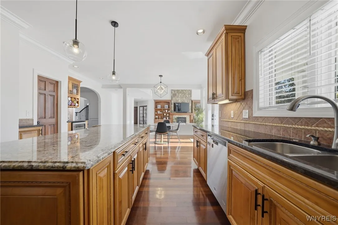 6712 Westminster Drive, Clarence, New York 14051, Clarence, New York 14051, 4 Bedrooms Bedrooms, 10 Rooms Rooms,3 BathroomsBathrooms,Residential,Closed,6712 Westminster Drive, Clarence, New York 14051,0,B1646685