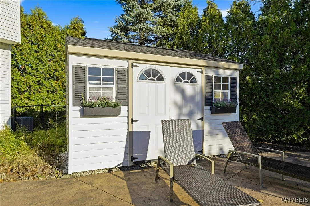 6712 Westminster Drive, Clarence, New York 14051, Clarence, New York 14051, 4 Bedrooms Bedrooms, 10 Rooms Rooms,3 BathroomsBathrooms,Residential,Closed,6712 Westminster Drive, Clarence, New York 14051,0,B1646685