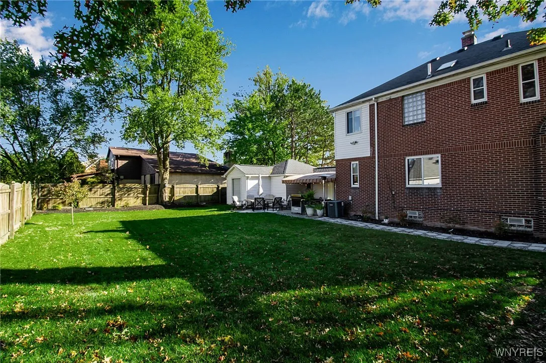 737 Parkhurst Boulevard, Tonawanda, New York 14223, Tonawanda, New York 14223, 3 Bedrooms Bedrooms, 8 Rooms Rooms,1 BathroomBathrooms,Residential,For Sale,737 Parkhurst Boulevard, Tonawanda, New York 14223,0,B1647523