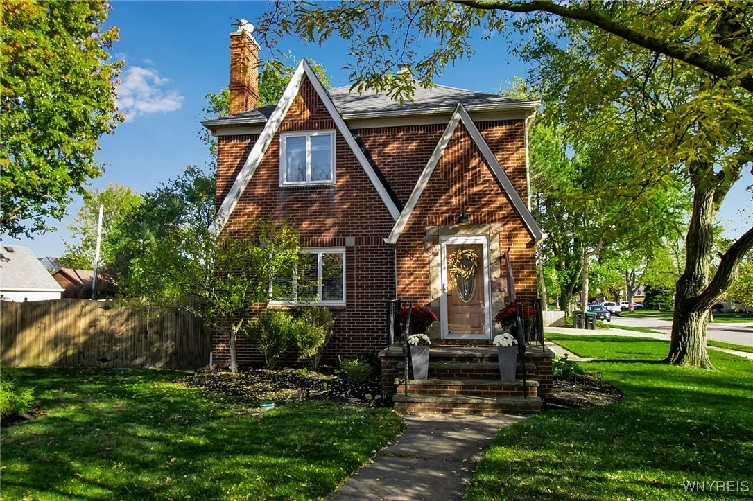 737 Parkhurst Boulevard, Tonawanda, New York 14223, Tonawanda, New York 14223, 3 Bedrooms Bedrooms, 8 Rooms Rooms,1 BathroomBathrooms,Residential,For Sale,737 Parkhurst Boulevard, Tonawanda, New York 14223,0,B1647523