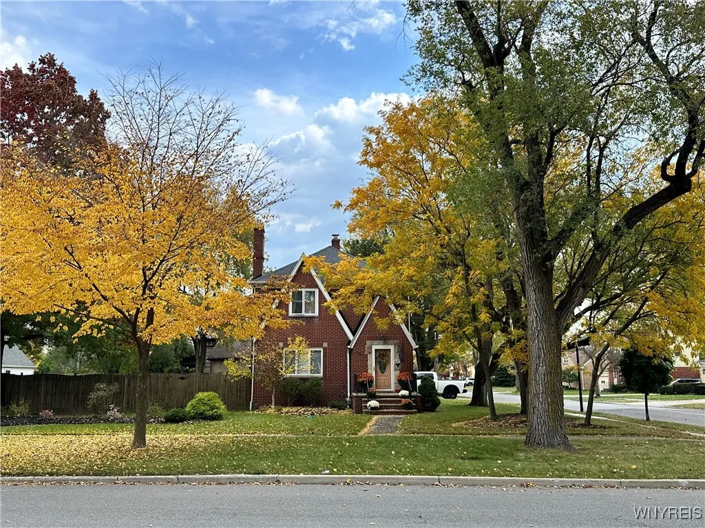 737 Parkhurst Boulevard, Tonawanda, New York 14223, Tonawanda, New York 14223, 3 Bedrooms Bedrooms, 8 Rooms Rooms,1 BathroomBathrooms,Residential,For Sale,737 Parkhurst Boulevard, Tonawanda, New York 14223,0,B1647523