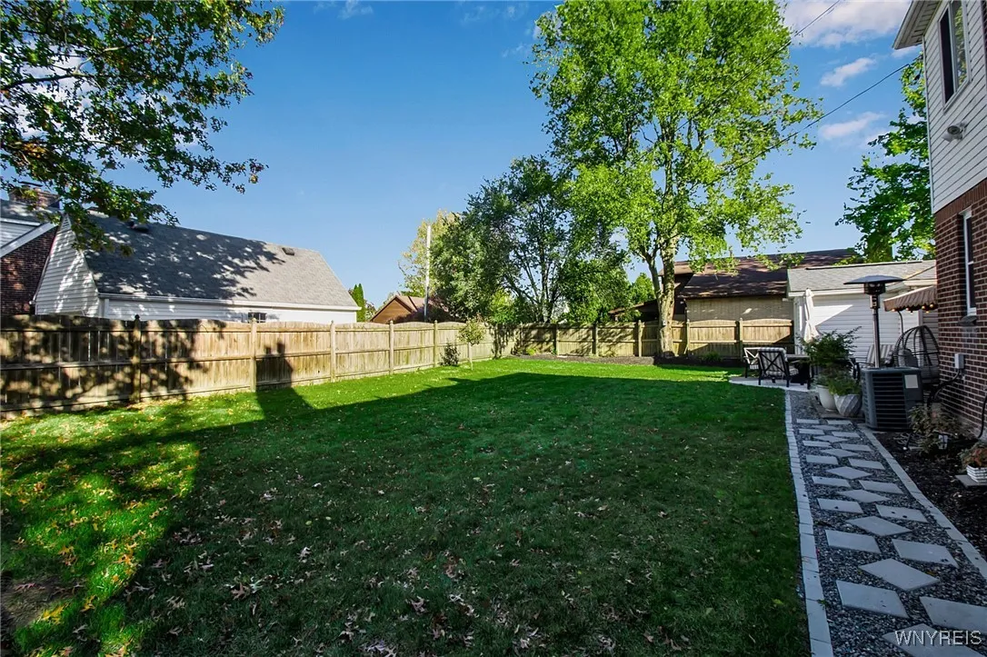 737 Parkhurst Boulevard, Tonawanda, New York 14223, Tonawanda, New York 14223, 3 Bedrooms Bedrooms, 8 Rooms Rooms,1 BathroomBathrooms,Residential,For Sale,737 Parkhurst Boulevard, Tonawanda, New York 14223,0,B1647523