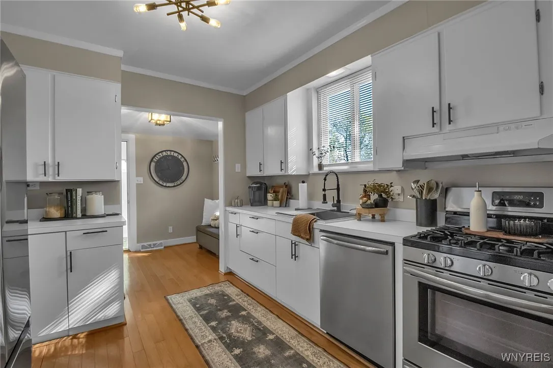 737 Parkhurst Boulevard, Tonawanda, New York 14223, Tonawanda, New York 14223, 3 Bedrooms Bedrooms, 8 Rooms Rooms,1 BathroomBathrooms,Residential,For Sale,737 Parkhurst Boulevard, Tonawanda, New York 14223,0,B1647523