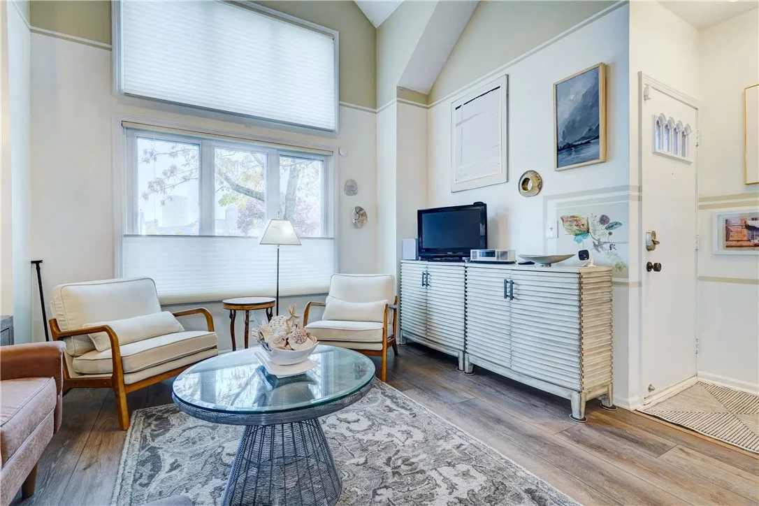 345 Plymouth Avenue South, Rochester, New York 146, Rochester, New York 14608, 1 Bedroom Bedrooms, 3 Rooms Rooms,1 BathroomBathrooms,Residential,For Sale,345 Plymouth Avenue South, Rochester, New York 146,0,R1646351