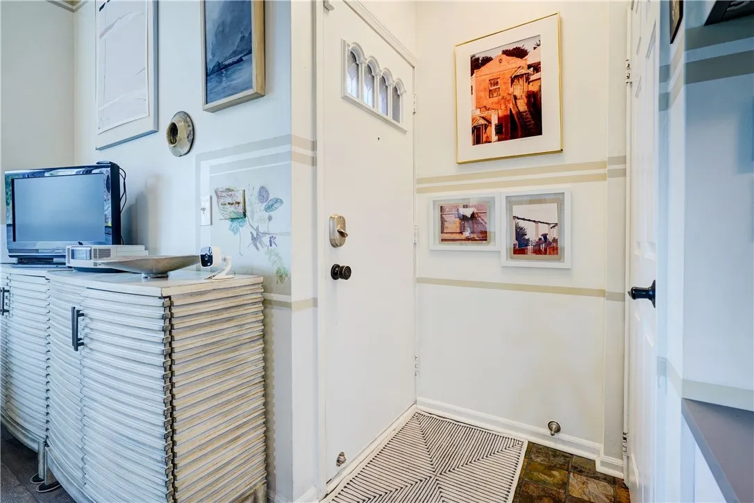 345 Plymouth Avenue South, Rochester, New York 146, Rochester, New York 14608, 1 Bedroom Bedrooms, 3 Rooms Rooms,1 BathroomBathrooms,Residential,For Sale,345 Plymouth Avenue South, Rochester, New York 146,0,R1646351